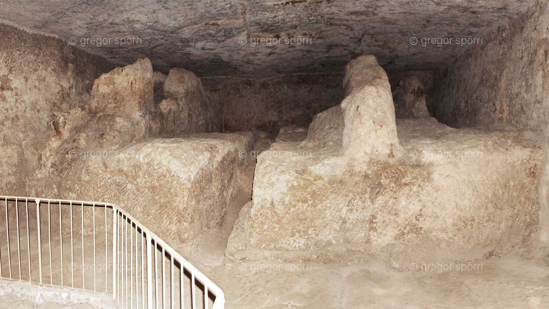 Unfinished rock chamber, Cheops pyramid.