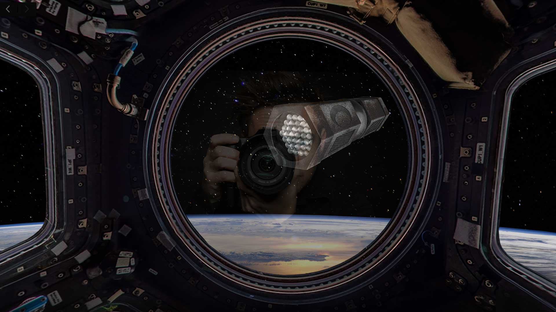 Internationale Raumstation ISS Russischer Kosmonaut entdeckt UFO Objekt.