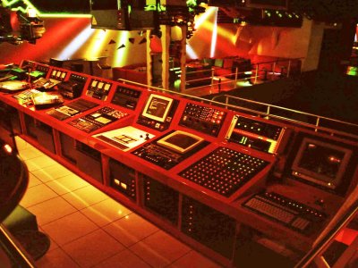 Only One Megaclub Basel: DJ-Pult 1989.